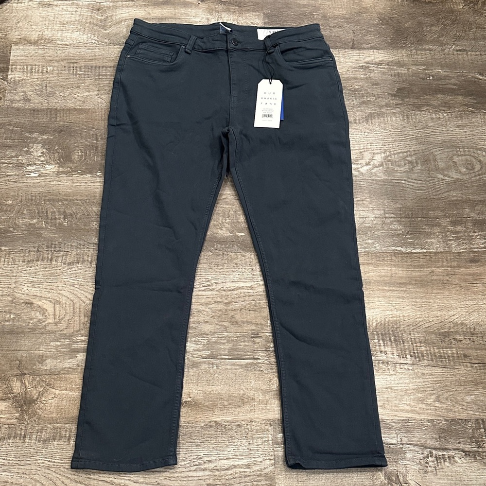 TPJ Men's Size 38 x 32 Dark Jeans